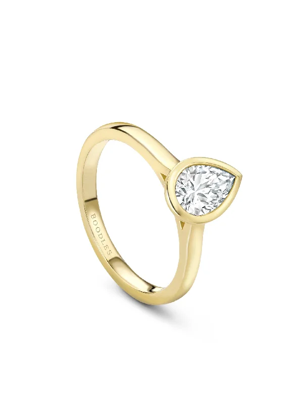 women’s halo ring-Florentine Pear Diamond Yellow Gold Ring