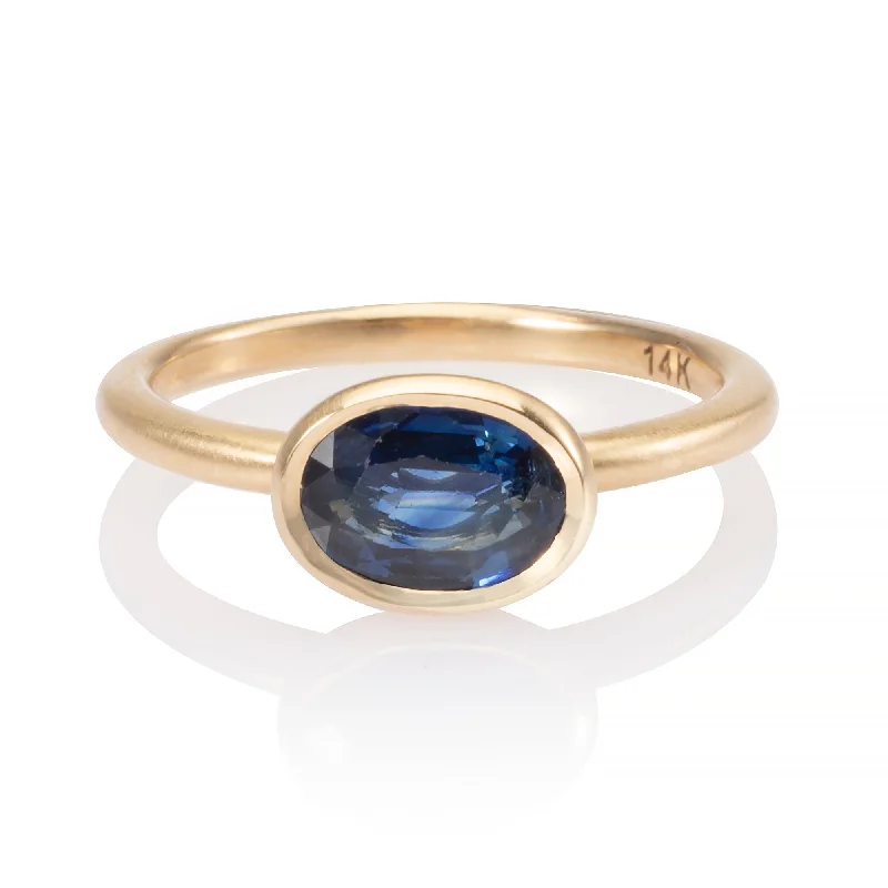 women’s gemstone ring-Charm Sapphire Ring