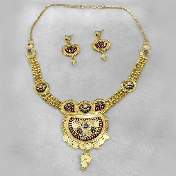 women’s fashion necklace-Utkrishtt Forming Gold Plated Copper Necklace Set - 1107871