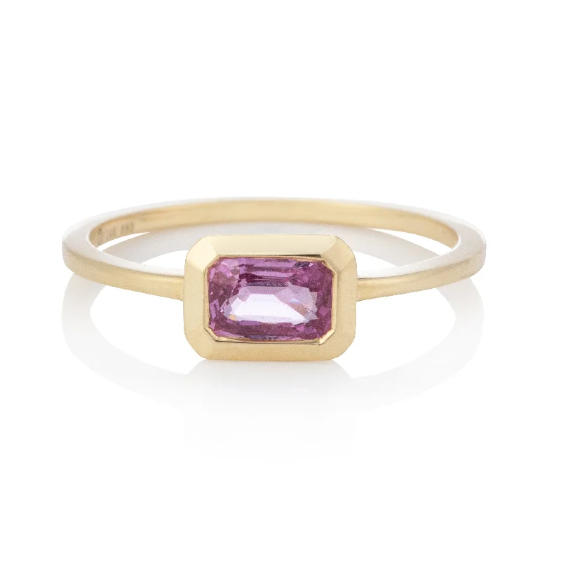 women’s trendy rings-Charm Pink Sapphire Ring