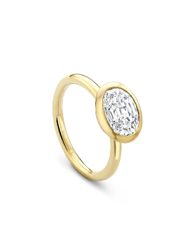 women’s oval-cut ring-Florentine Oval Diamond Yellow Gold Ring