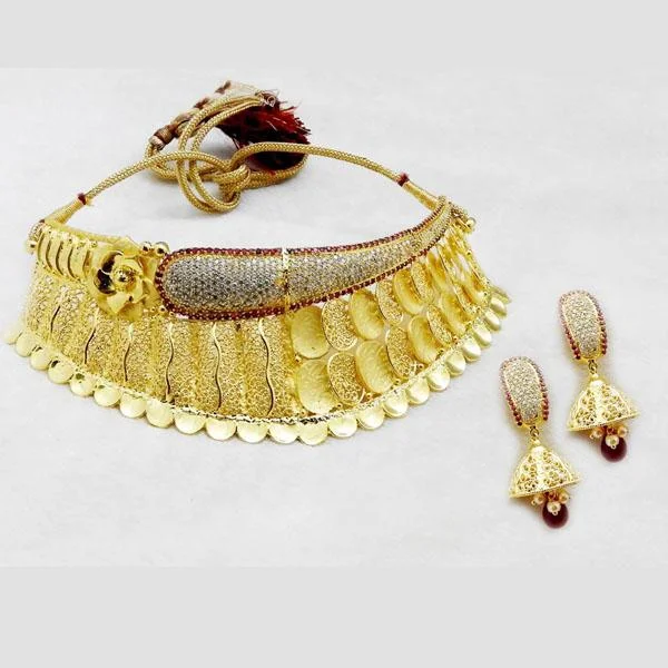 women’s stylish necklace-Utkrishtt Forming Gold Plated Copper Necklace Set - 1107833