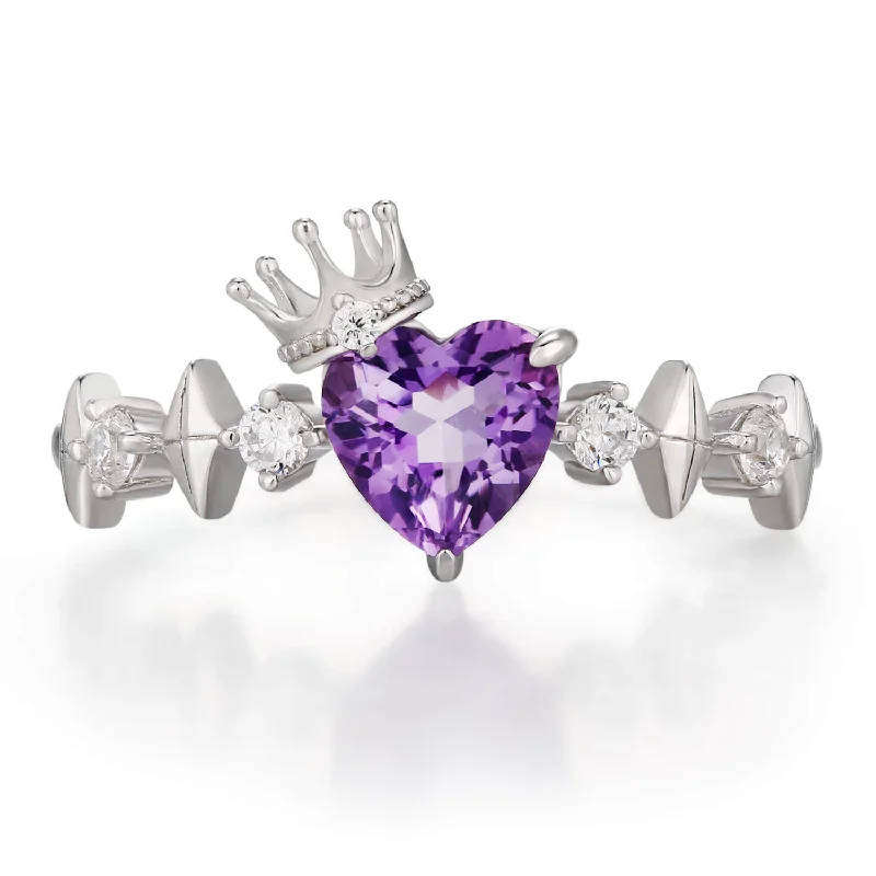 women’s retro ring-Heart of the Realm Amethyst Ring