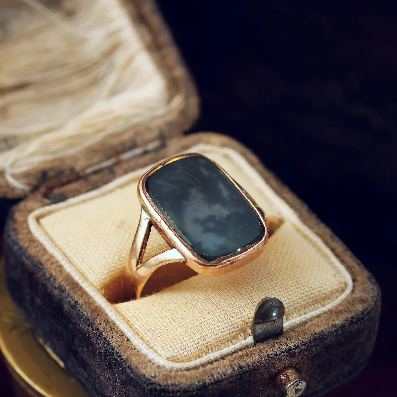 women’s vintage diamond ring-Distinguished Antique Georgian Moss Agate Specimen Ring