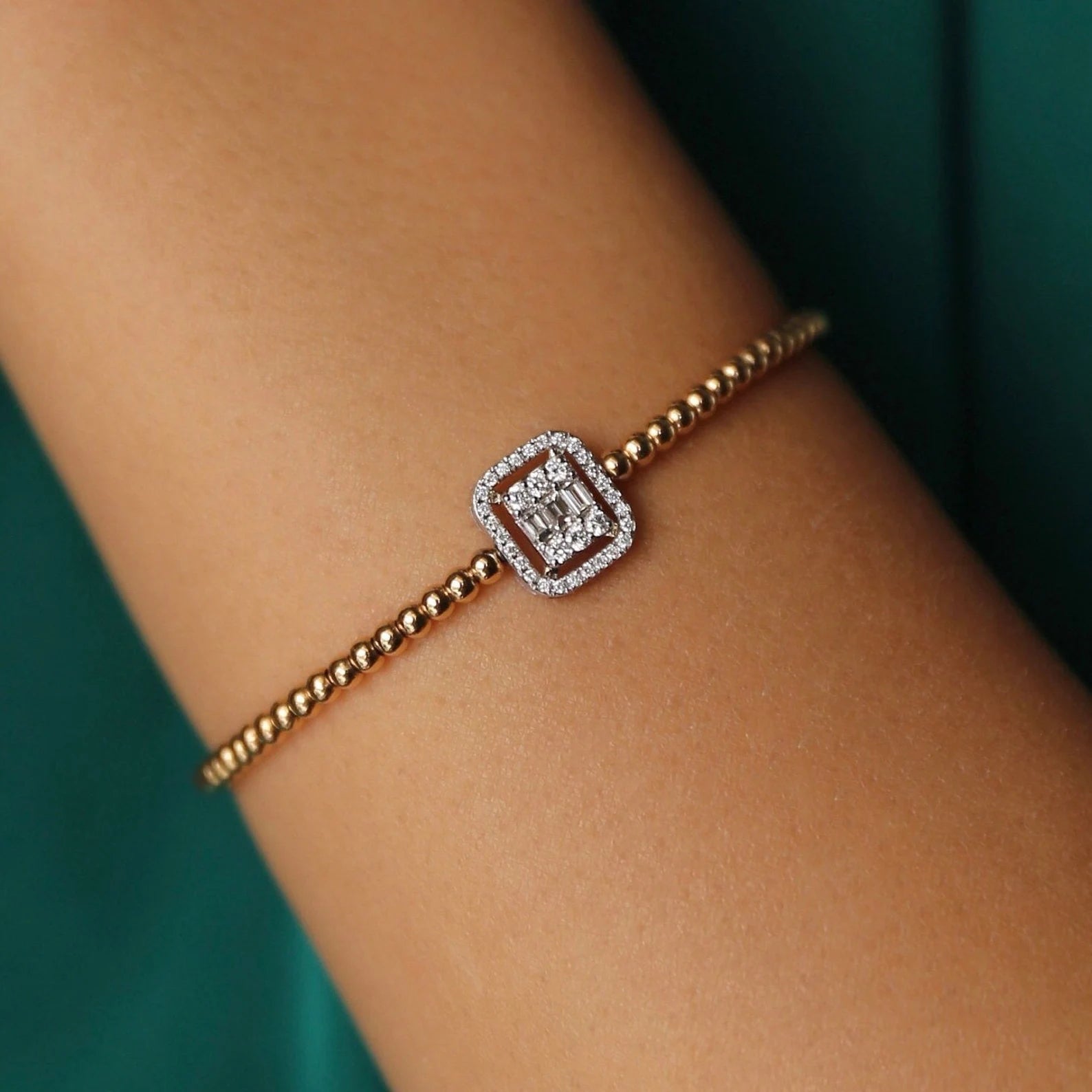 women’s silver bracelet-Miss Iconic Zircon Bangle