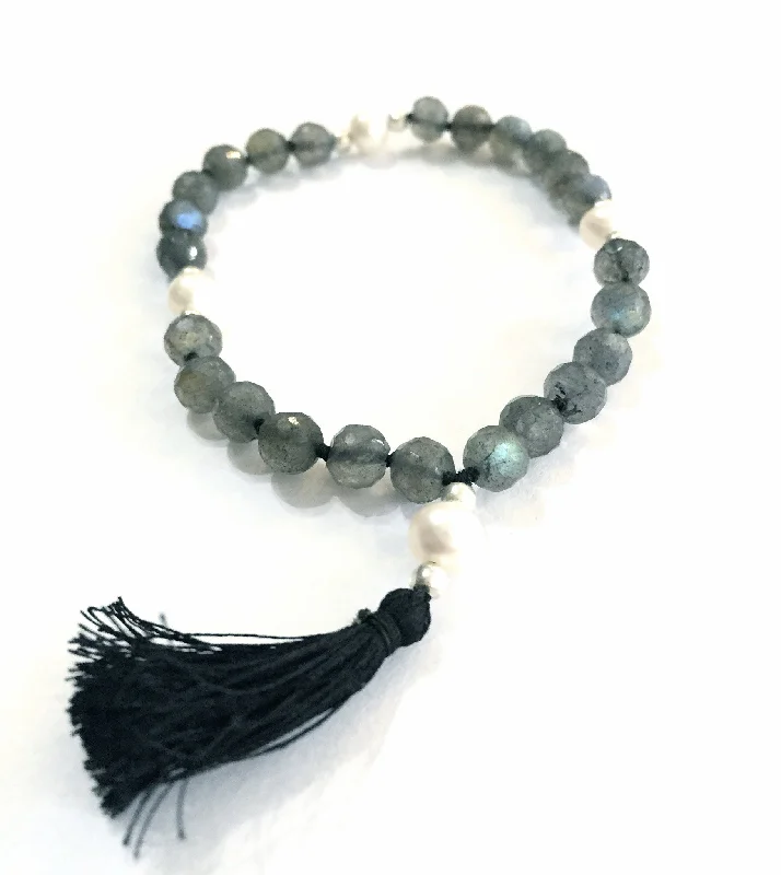 women’s silver bangle-Labradorite & Pearl Quartermala