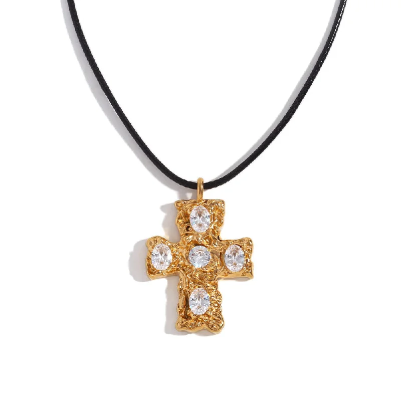 women’s casual chic necklace-Chunky Cross Necklace