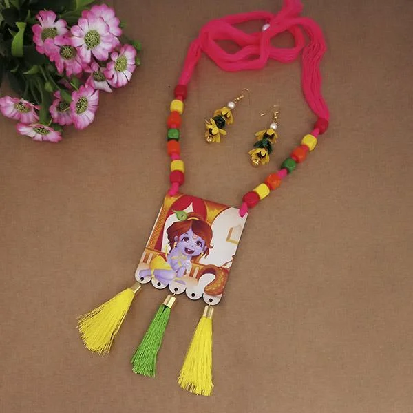 women’s charm necklace-Urthn Lord Krishna Digital Printed Wooden Thread Necklace Set - 1114101